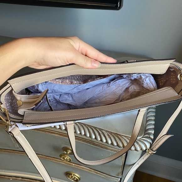 Kate spade purse - Picture 3 of 4